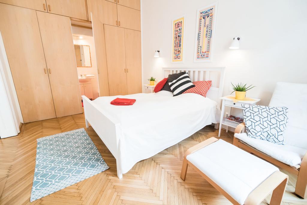 Anker Apartment At Deak Sq. Budapeszt Zewnętrze zdjęcie