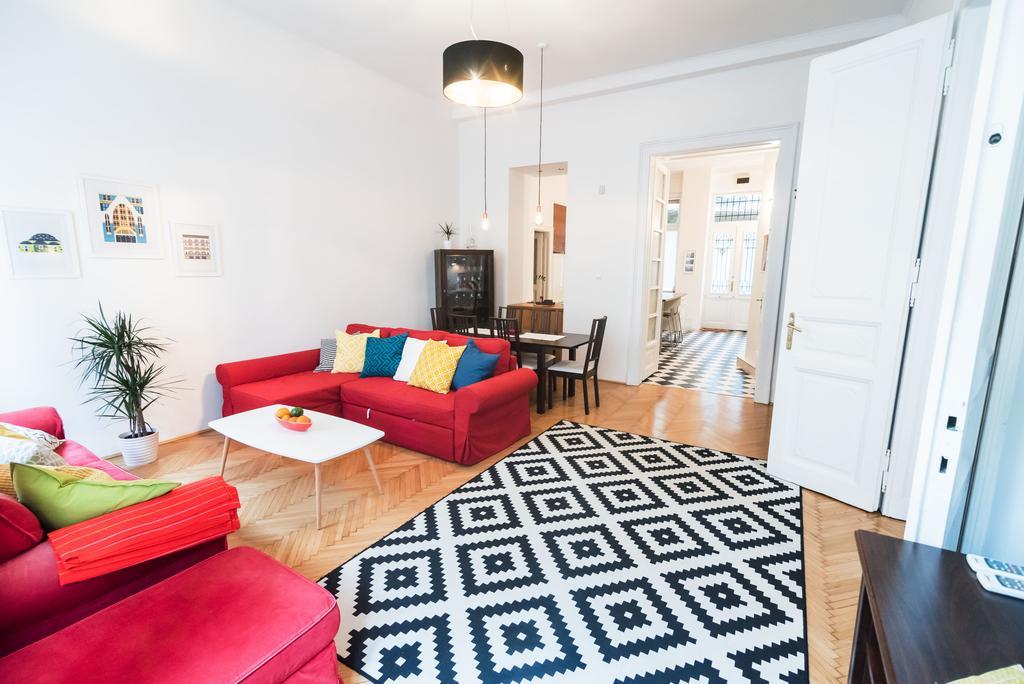 Anker Apartment At Deak Sq. Budapeszt Zewnętrze zdjęcie